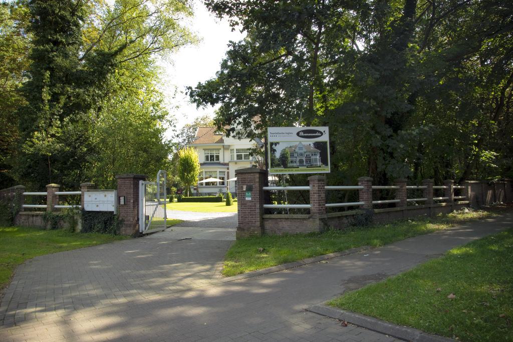 B&B Bloemenweelde Genk Exterior photo